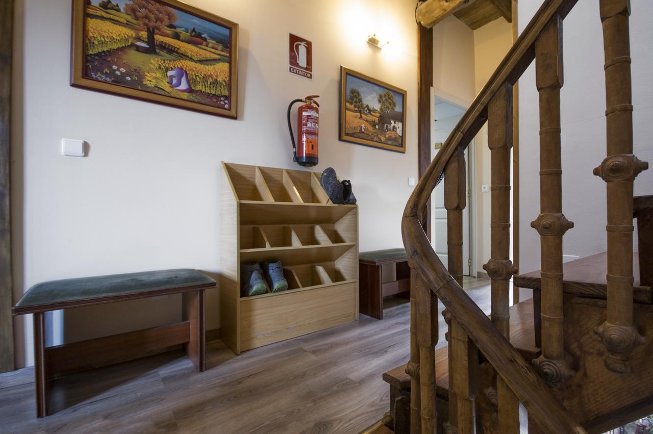Auberge de jeunesse La Casona De Sarria Extérieur photo